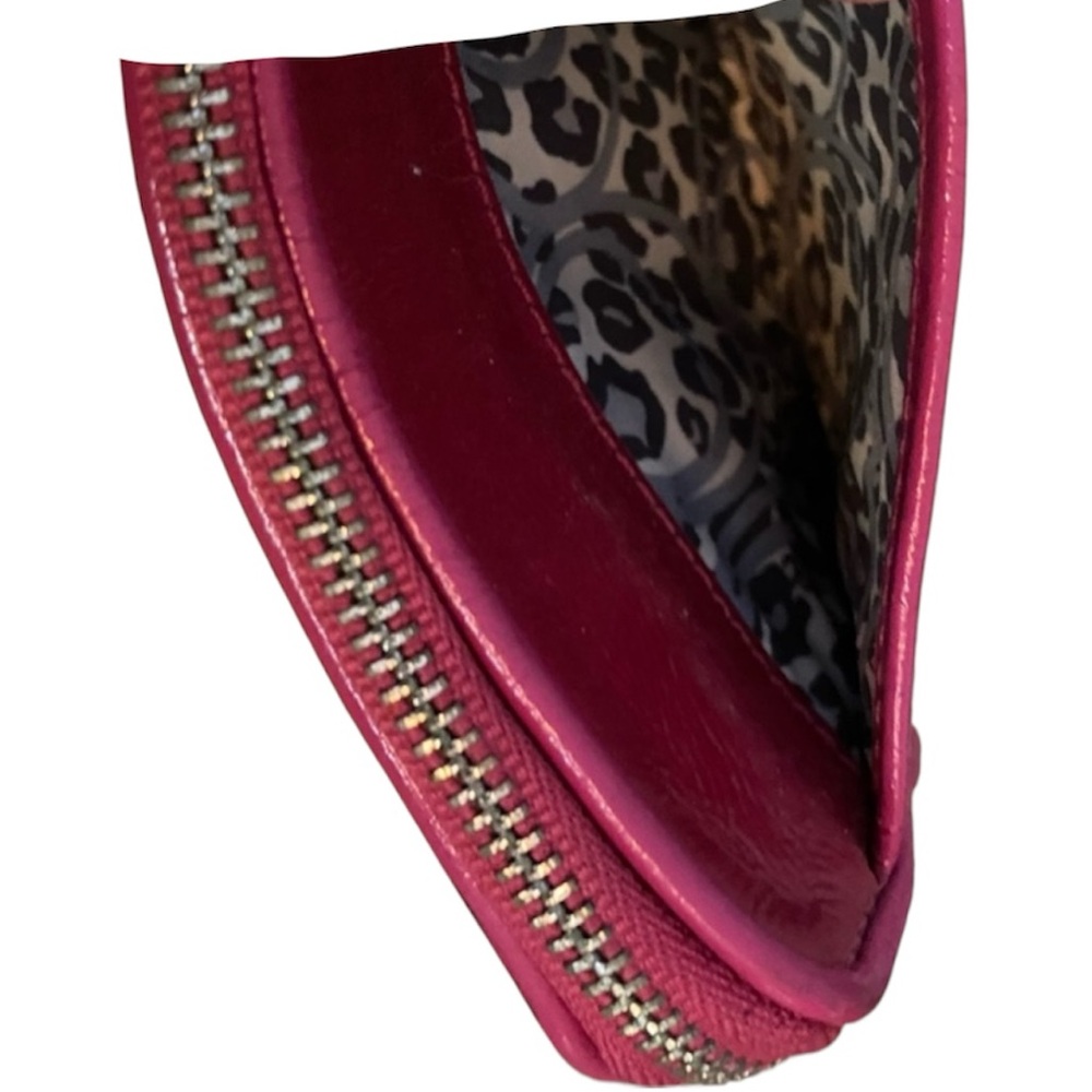 Coach Poppy Wristlet RedPink Gently Pre Loved H 4"x W 5"  Strap 6" Coach Tag - Picture 4 of 8